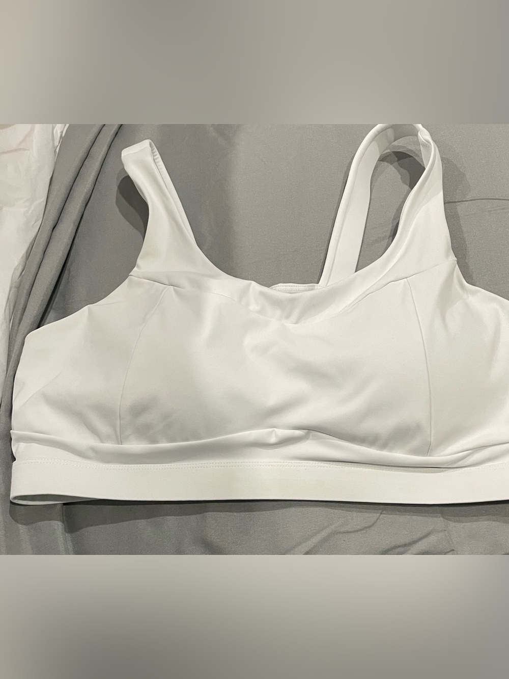 Running girl Women’s White Sports Bra size xxl